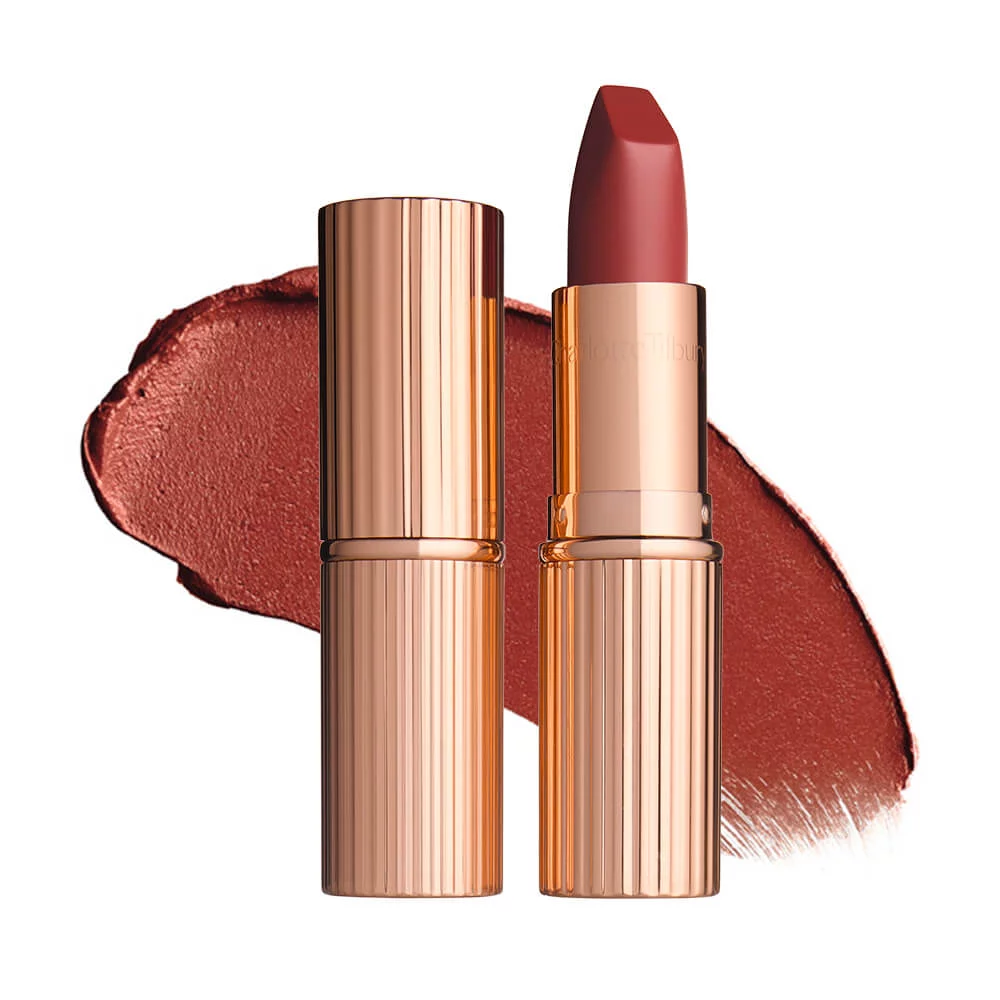 Dòng son Charlotte Tilbury Matte Revolution khiến phái đẹp phải săn lùng ráo riết Son Charlotte Tilbury màu Bond Girl