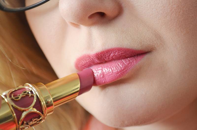 Son YSL Rouge Volupte Shine màu 13 Pink in Paris