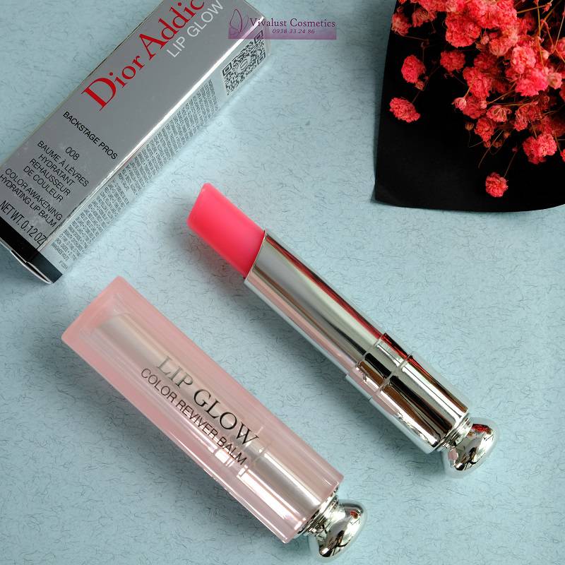Son dưỡng DIOR màu hồng nhẹ tự nhiên 008 ULTRA-PINK là sản phẩm nổi bật trong dòng son Dior Addict Lip Glow Son dưỡng Dior màu 008