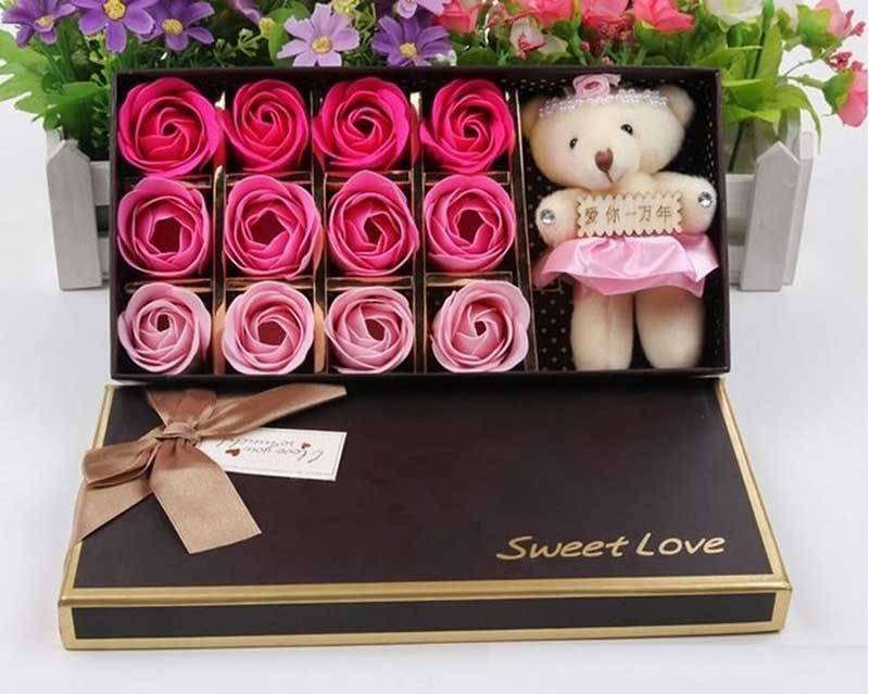 Gấu bông và Hoa - Quà giáng sinh ý nghĩa cho người yêu Quà giáng sinh ý nghĩa cho người yêu