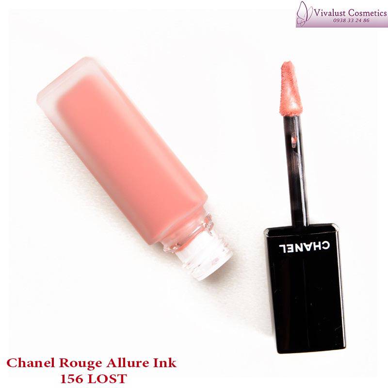 Thiết kế đầu cọ thông minh giúp bạn điều chỉnh được lượng son đồng thời giúp son lên màu đều và sắc sảo Son Chanel kem lì màu 156 LOST