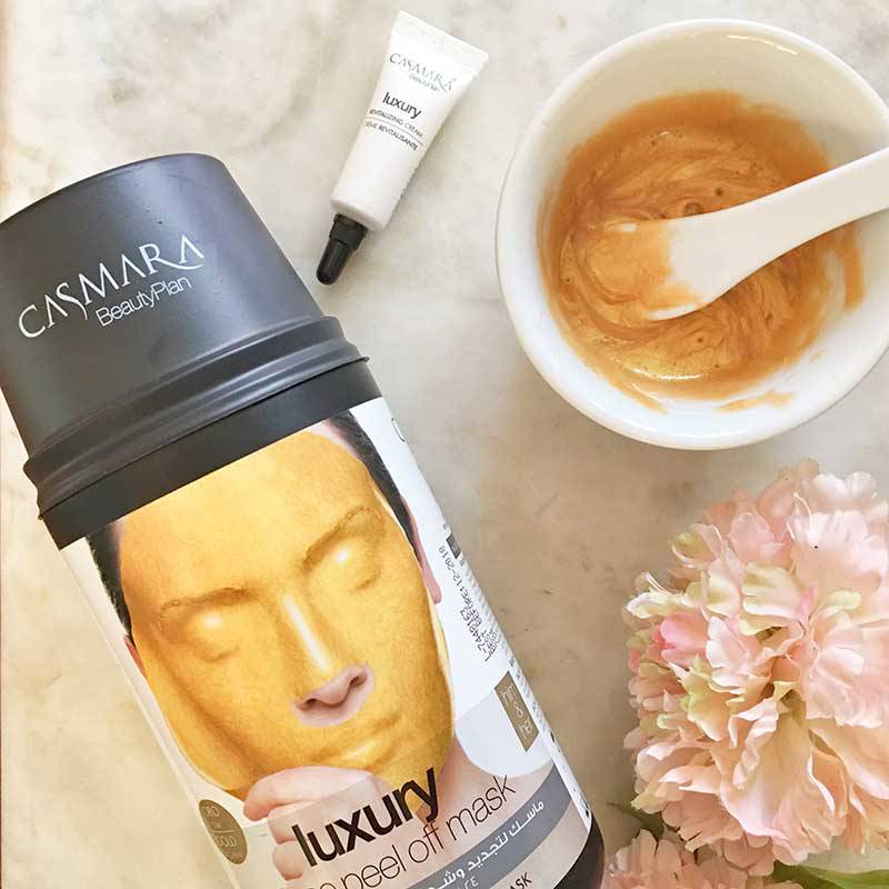 Mặt nạ vàng 24K Casmara ra đời giúp bạn dễ dàng tận hưởng liệu pháp xa xỉ tại nhà với mức giá hợp lý hơn Mặt nạ vàng 24K Casmara Luxury Algae Peel-Off Mask